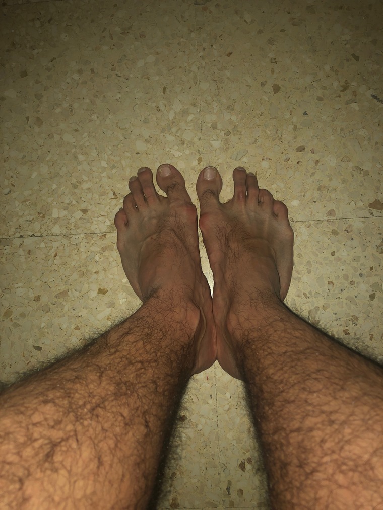 EsNaked Boy cover image