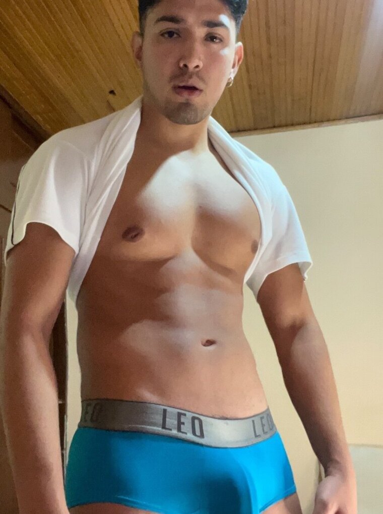 Esteban Montañez cover image