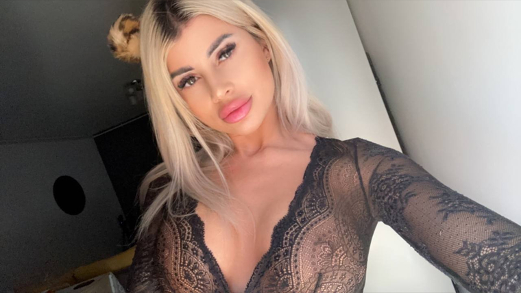 Eva Blondie💘 banner image