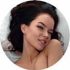 Eva Ivory avatar