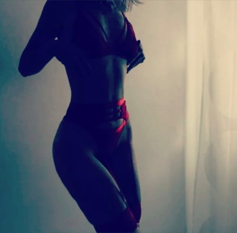 Eva Ava banner image