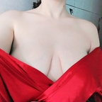 Evelyn Rose avatar