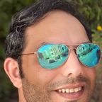 Exploring the world having fun avatar