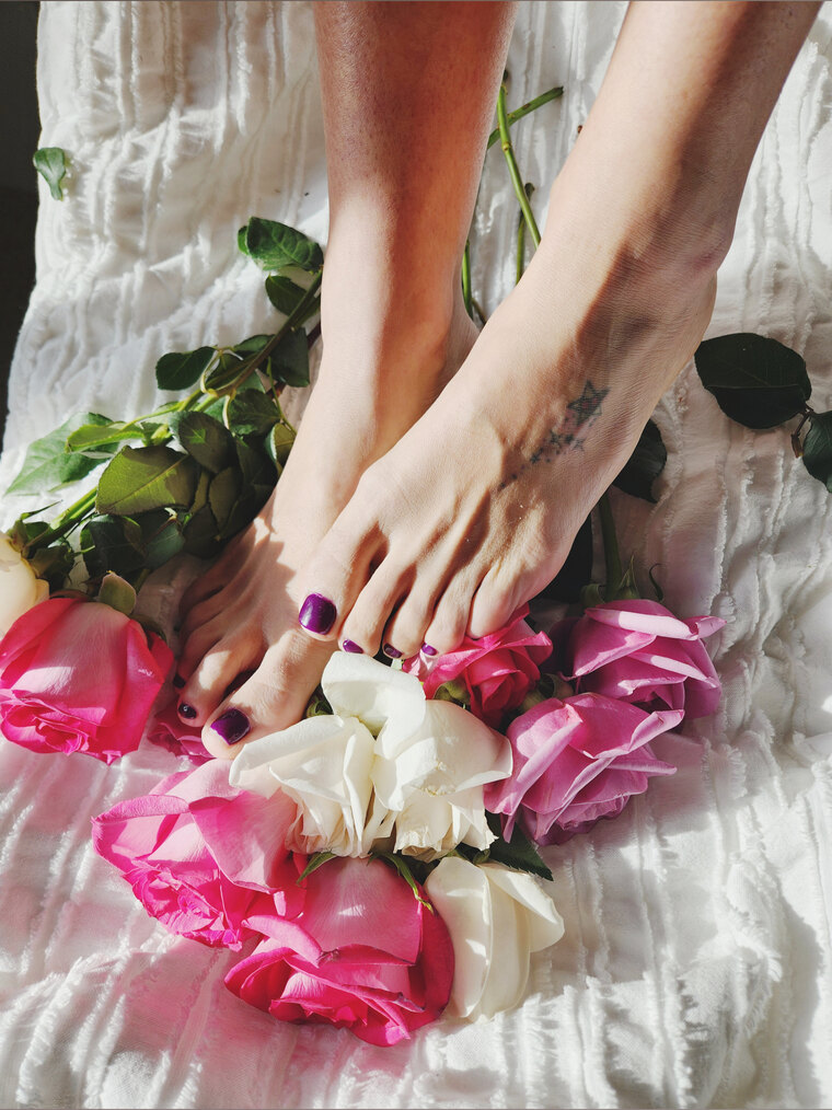 Curious Toes cover image