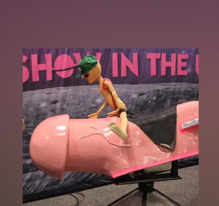 eXXXhibitA cover image