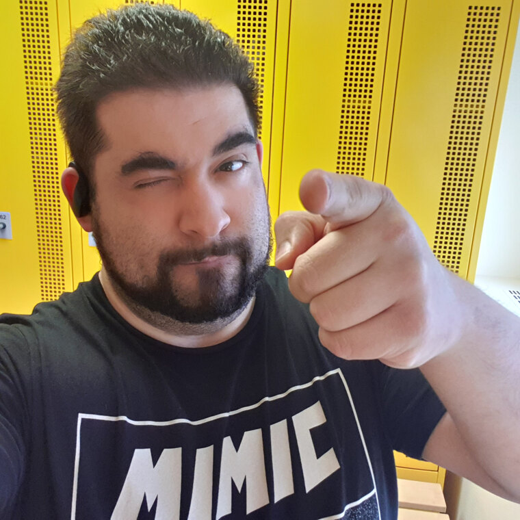 Eyxxx banner image