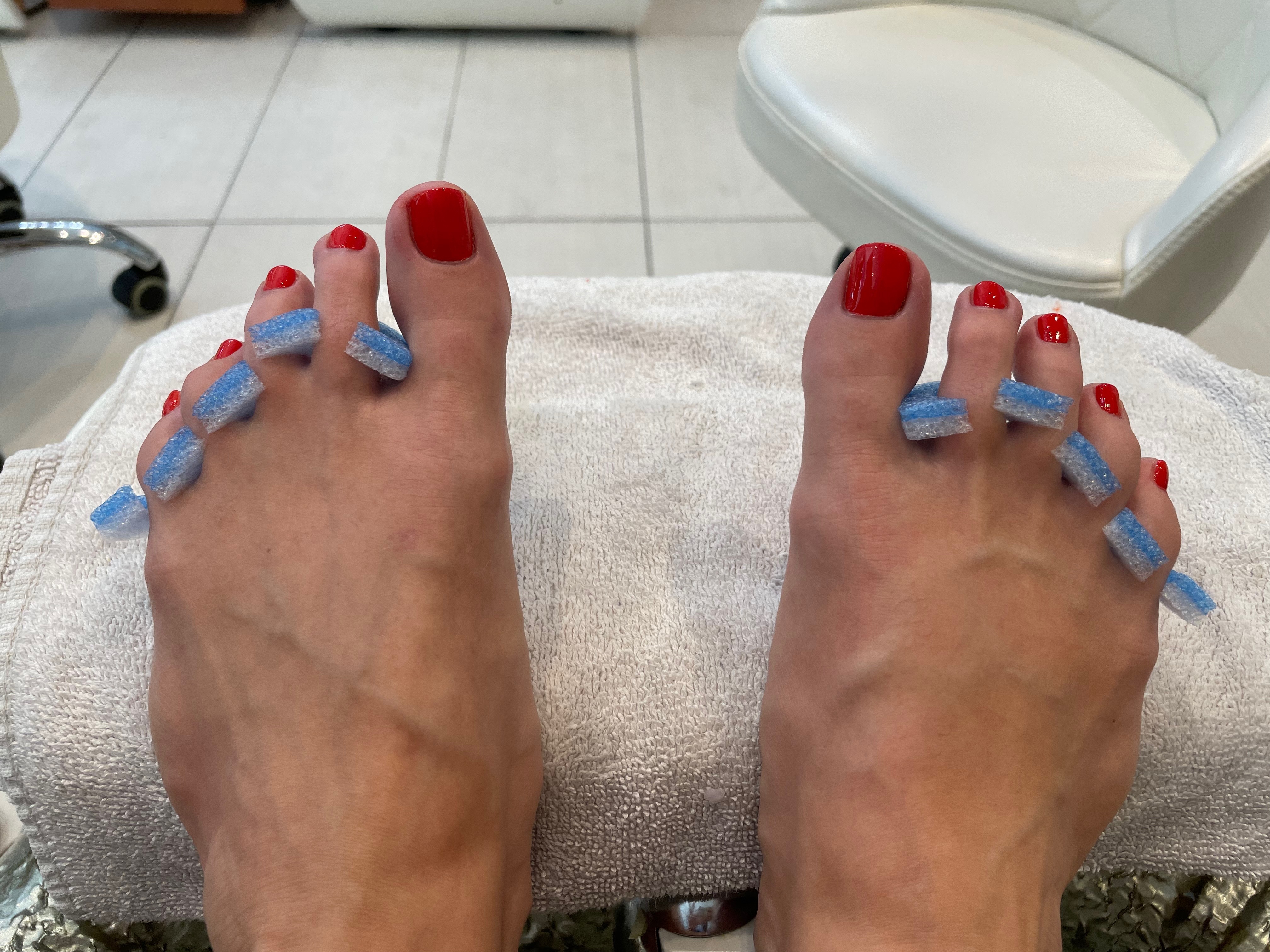 F.stands.for.Feet banner image