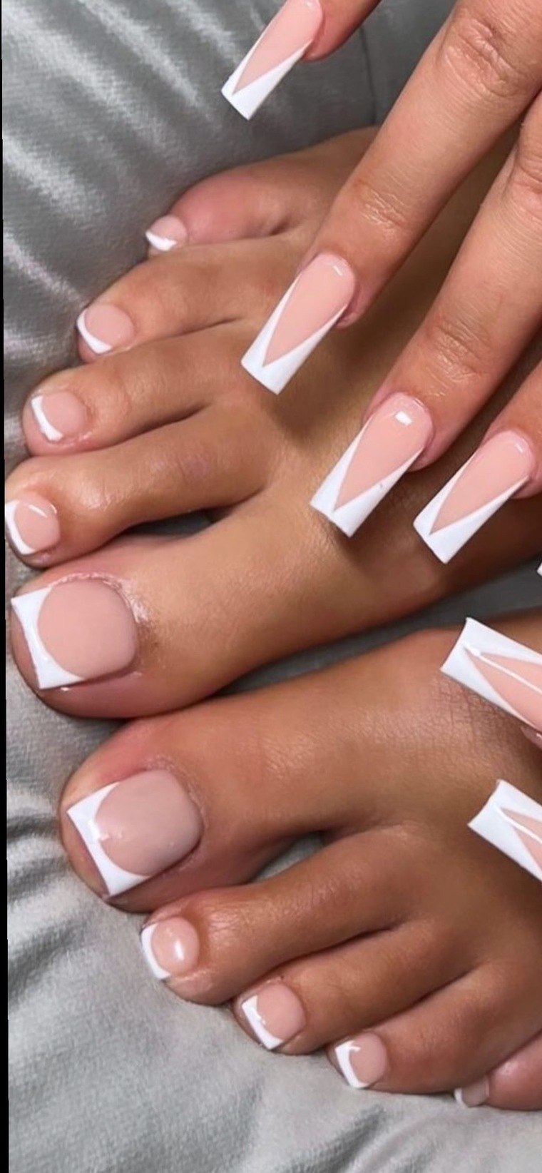 🦶🏼 cover image