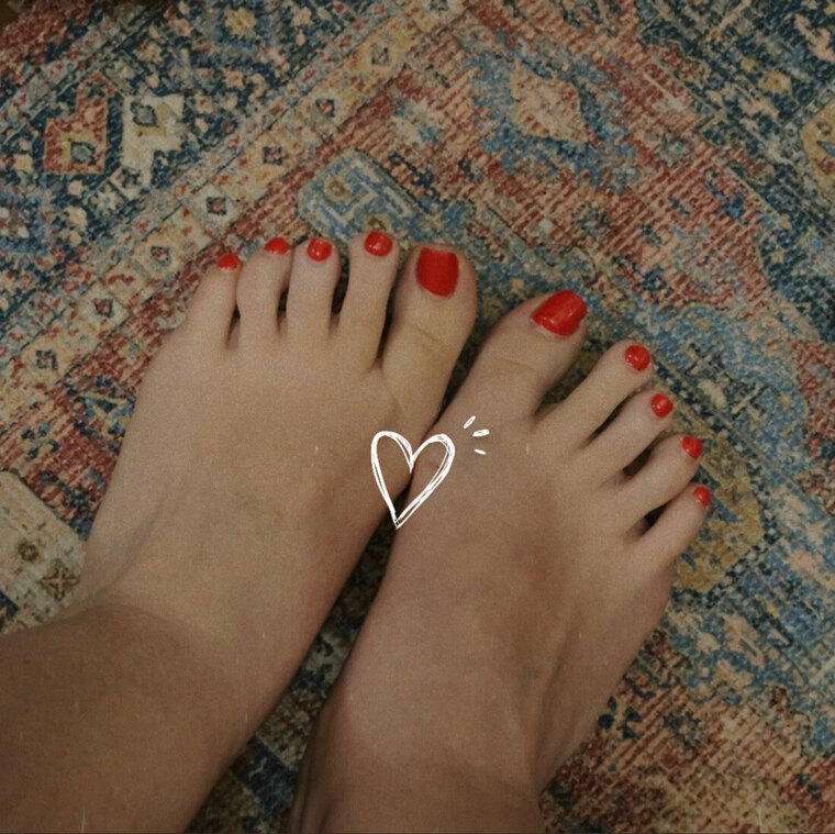 Barefoot Goddess banner image