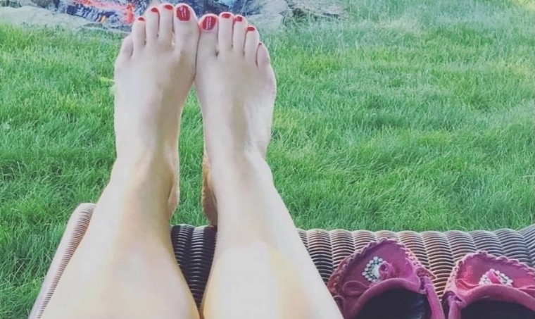 FaeFoxFootsie cover image