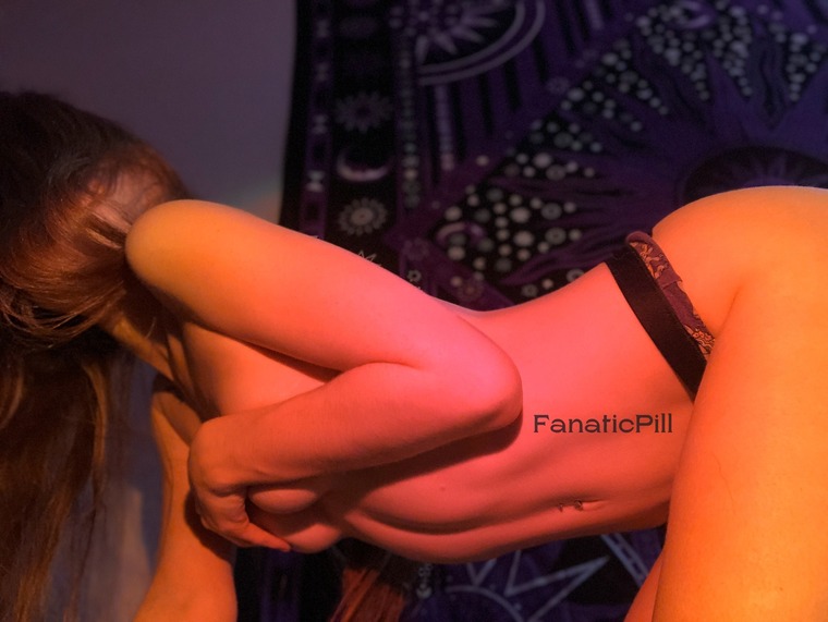 Danielle 🍬 cover image