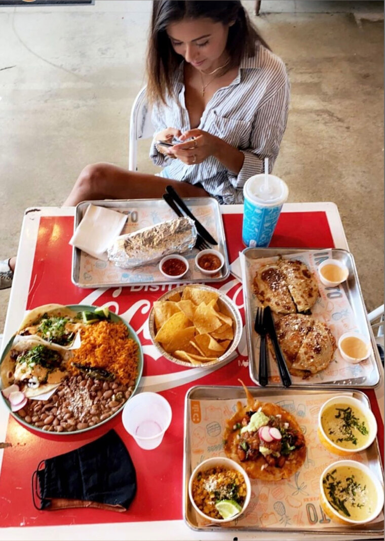 FeastwithFallon | VIP mukbang feasts cover image