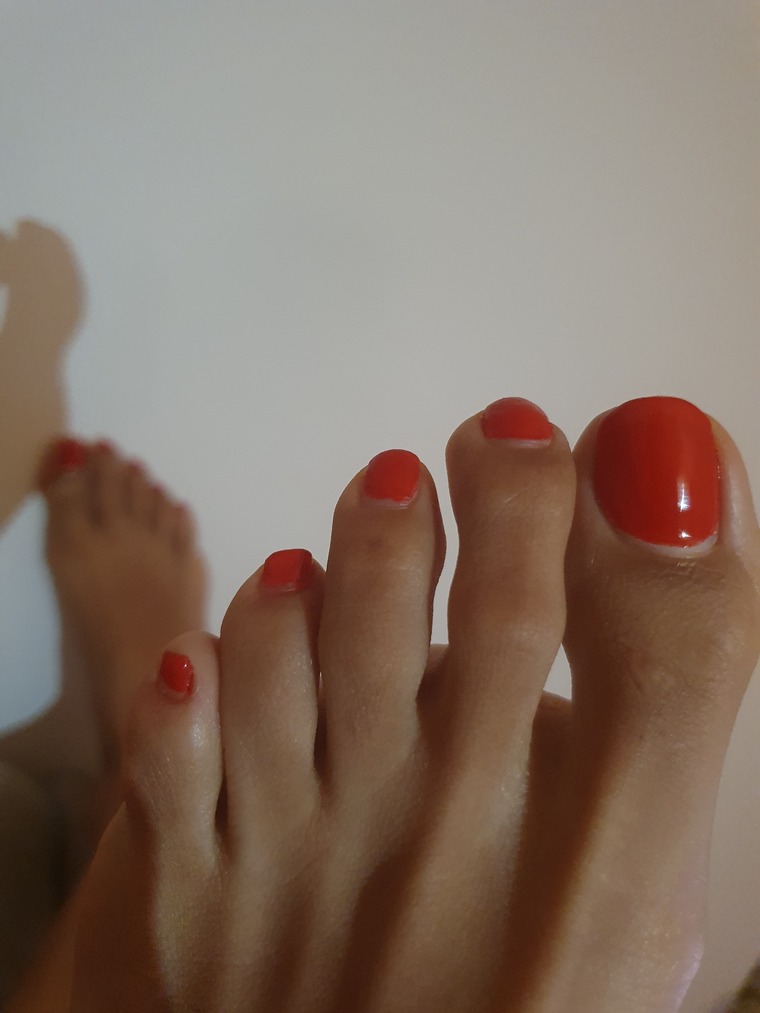 Feeeeetgirl cover image