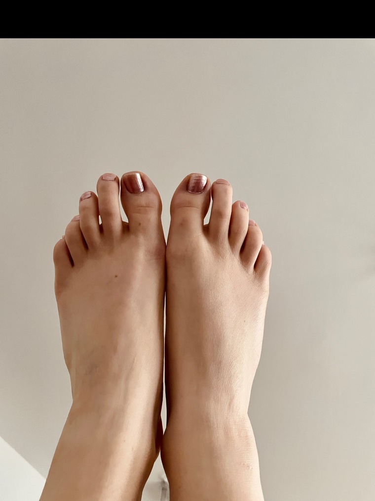 Feet.Elli banner image