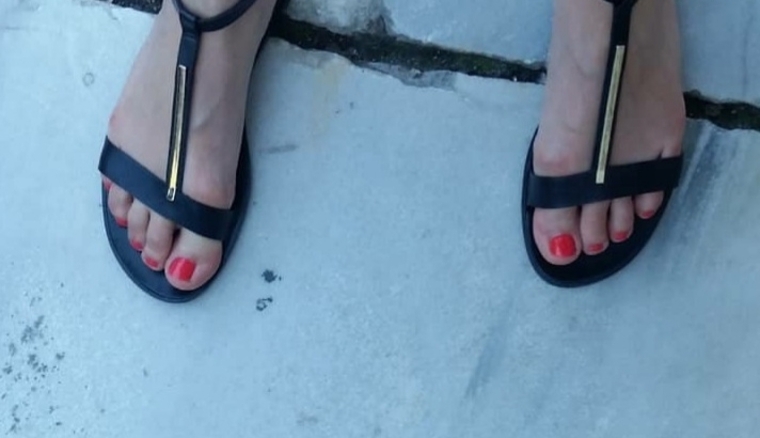 aleesa.feet cover image