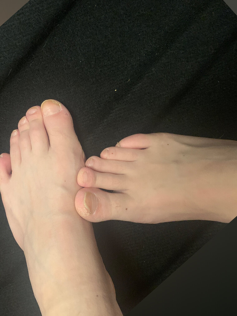Professor feet 🦶🏻🦶🏻 banner image