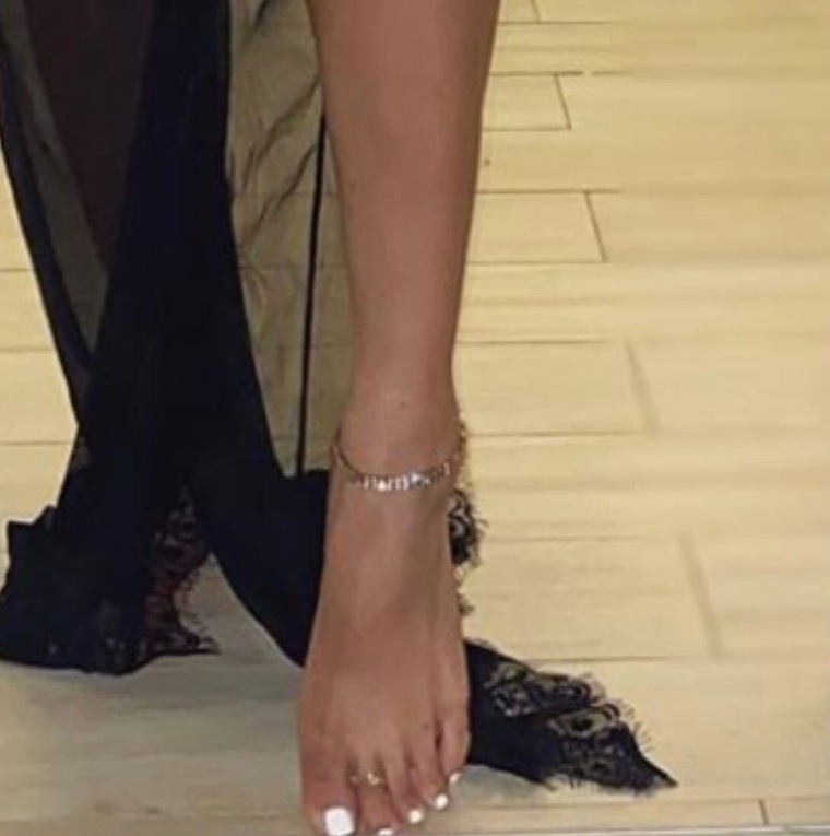 Solykia tippy toes banner image
