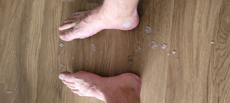 Feet & bananas banner image