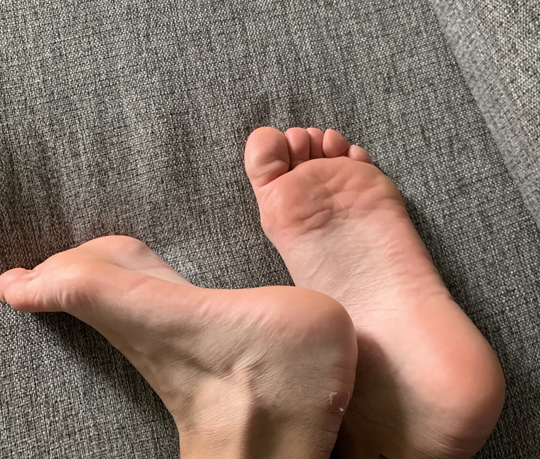 FEETPICS banner image