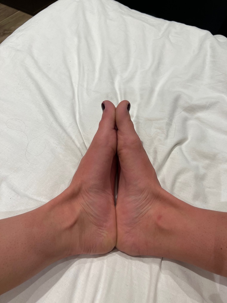 Feetbaelovers 🦶🏼 cover image