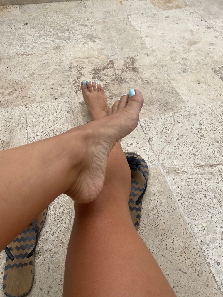 Feet dreams cover image