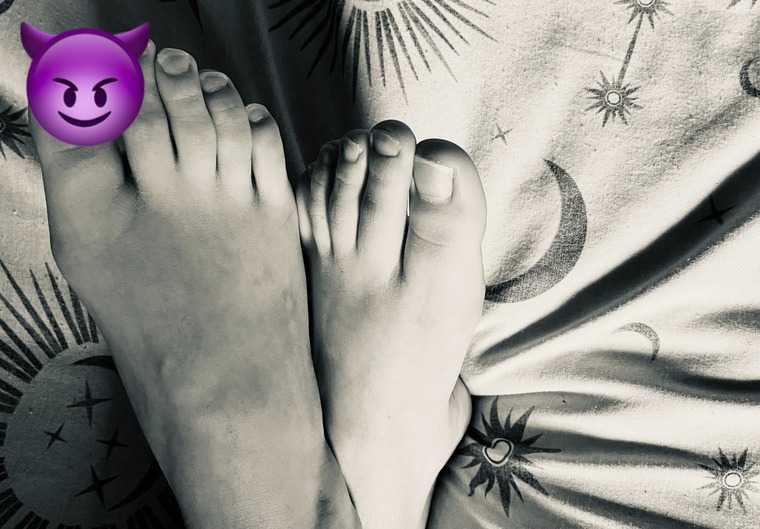 ForAllYourFeetFetishNeeds cover image