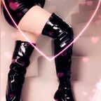 Feet, Food &amp; Travel Mistress avatar