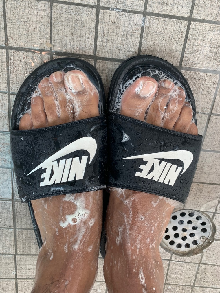 FeetFreakzzz cover image