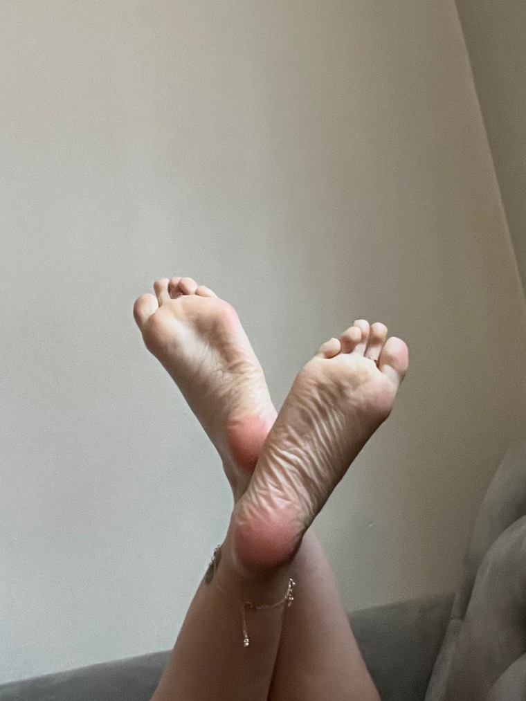 FEET GODDESS banner image