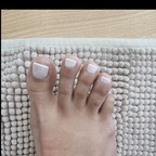 Hot feet brunette caramel avatar