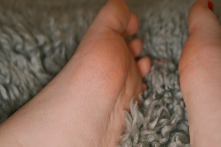 Feetlovinggirl banner image