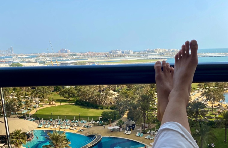 feet_lulù banner image