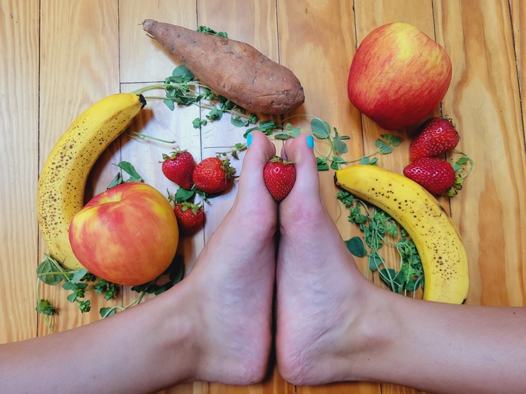 Where feet 'meats' food cover image