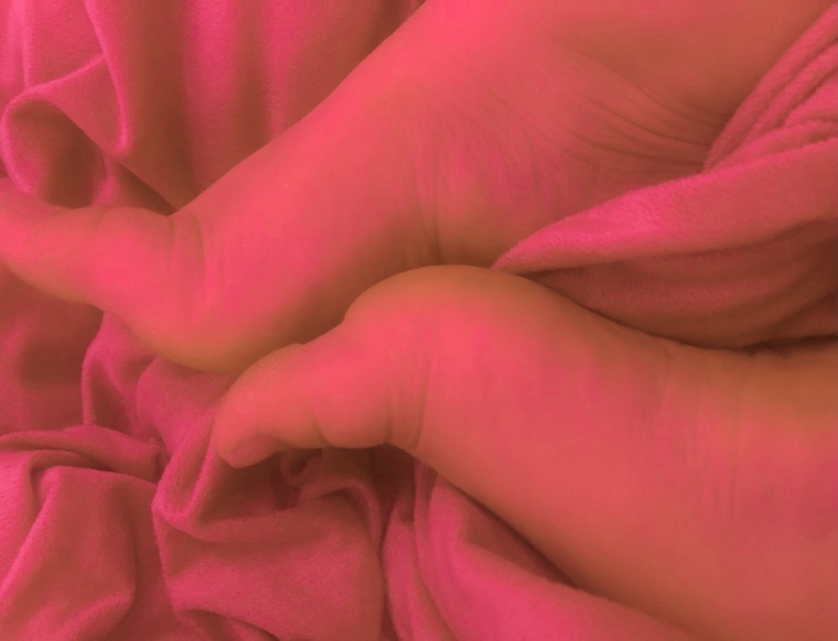 Feet&Toys cover image