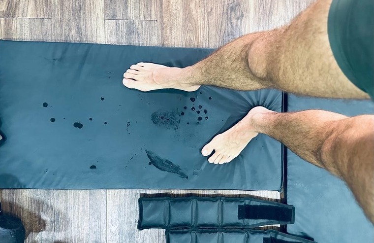 feet popstar cover image