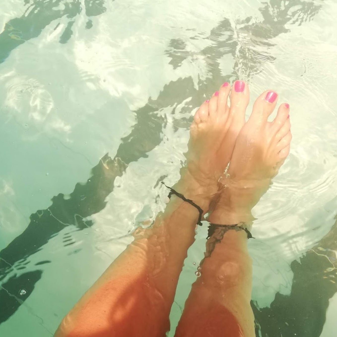 Feetprive banner image