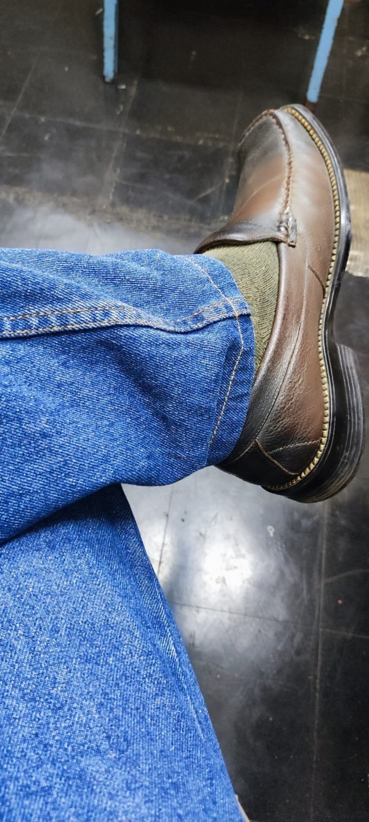 Feet's at work (Pies en el trabajo) cover image