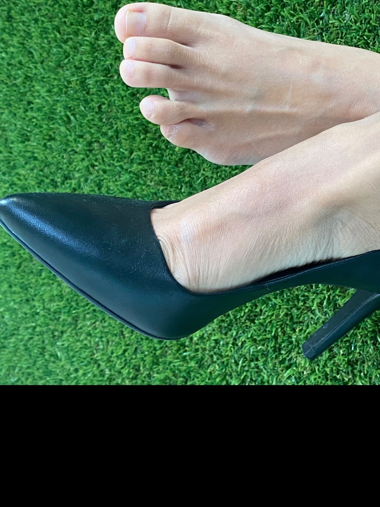 feetsexysnowkat cover image