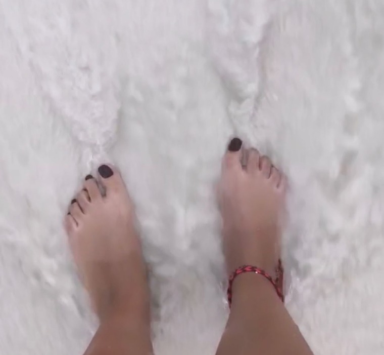 Only feets cover image