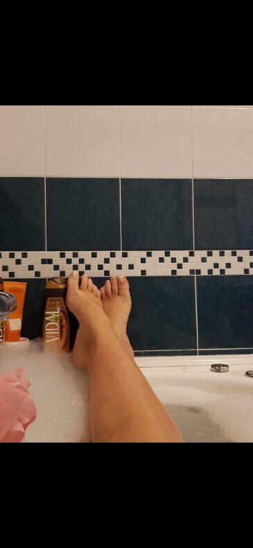 FeetVanillaSky banner image
