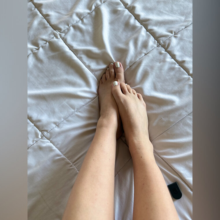 Feetwithlegs banner image