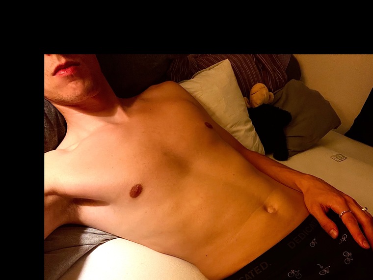 Handsome & bi student *femalefriendly* cover image