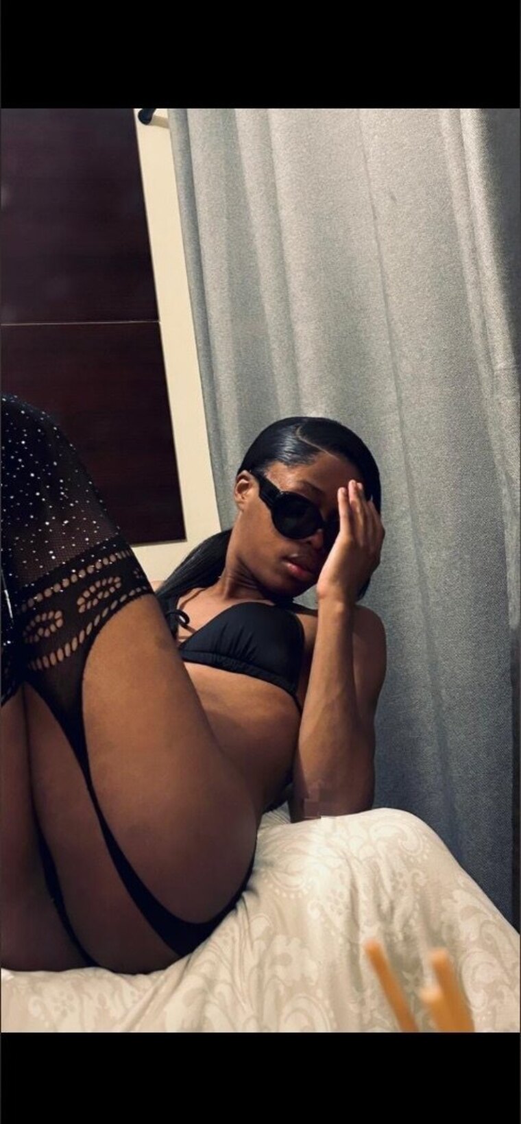 SubmissiveSapphire😈 cover image