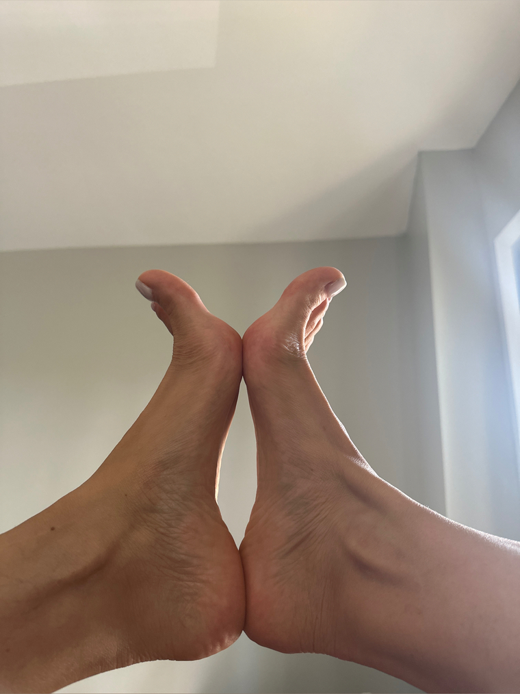 This & That Fine Footsies banner image
