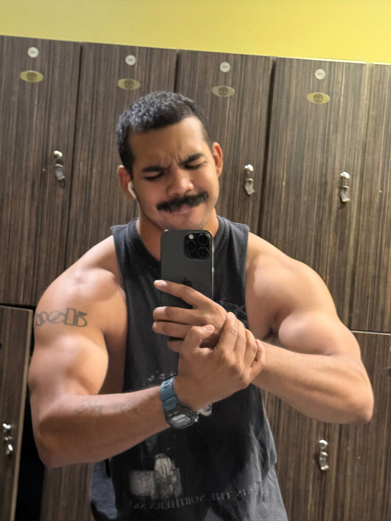 Jay🤠💦 cover image