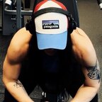 FlexingHoneyB avatar