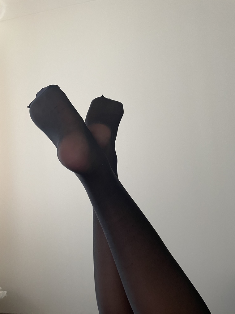 queenoffeet banner image