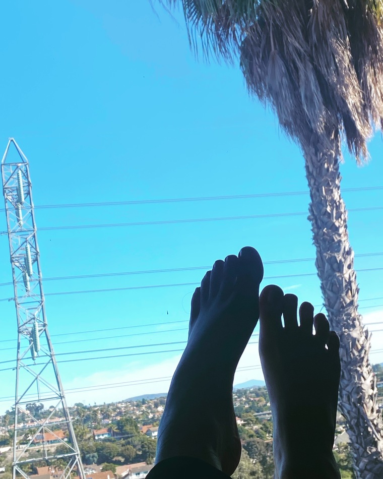Felicity Feet cover image