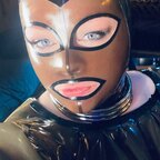 FluffyQueenie avatar