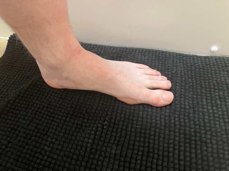 Foodnfeetguyfree banner image